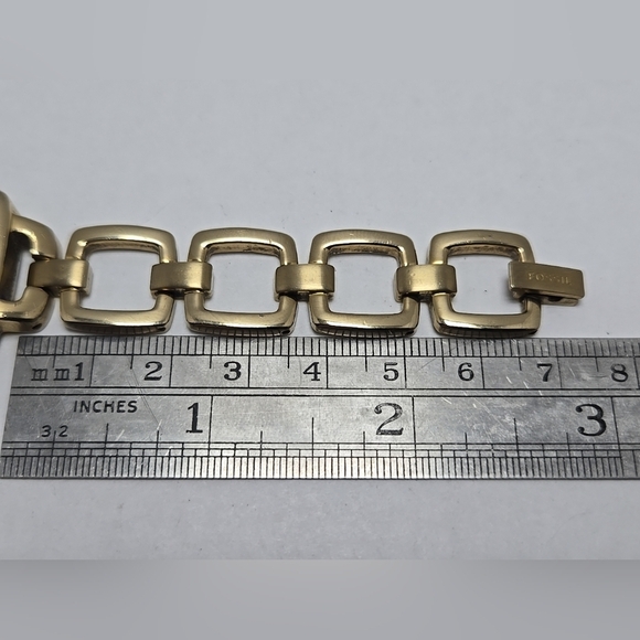 Womens Fossil Gold Tone 24mm Watch Geometric New Battery ES-2270 - Picture 7 of 9